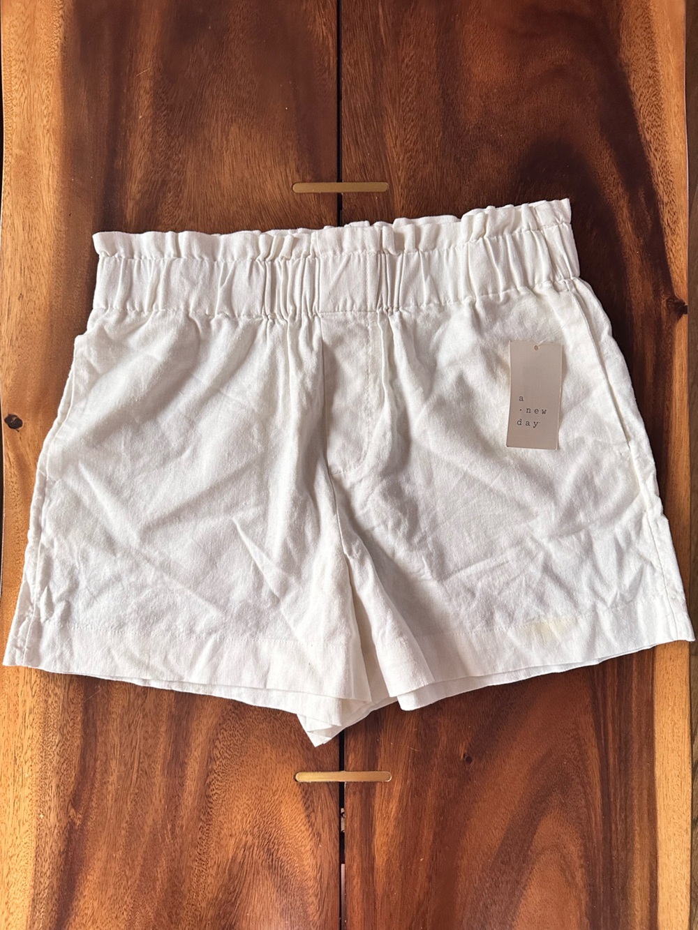A New Day White Linen Blend Paperbag Waist Shorts NWT Size M